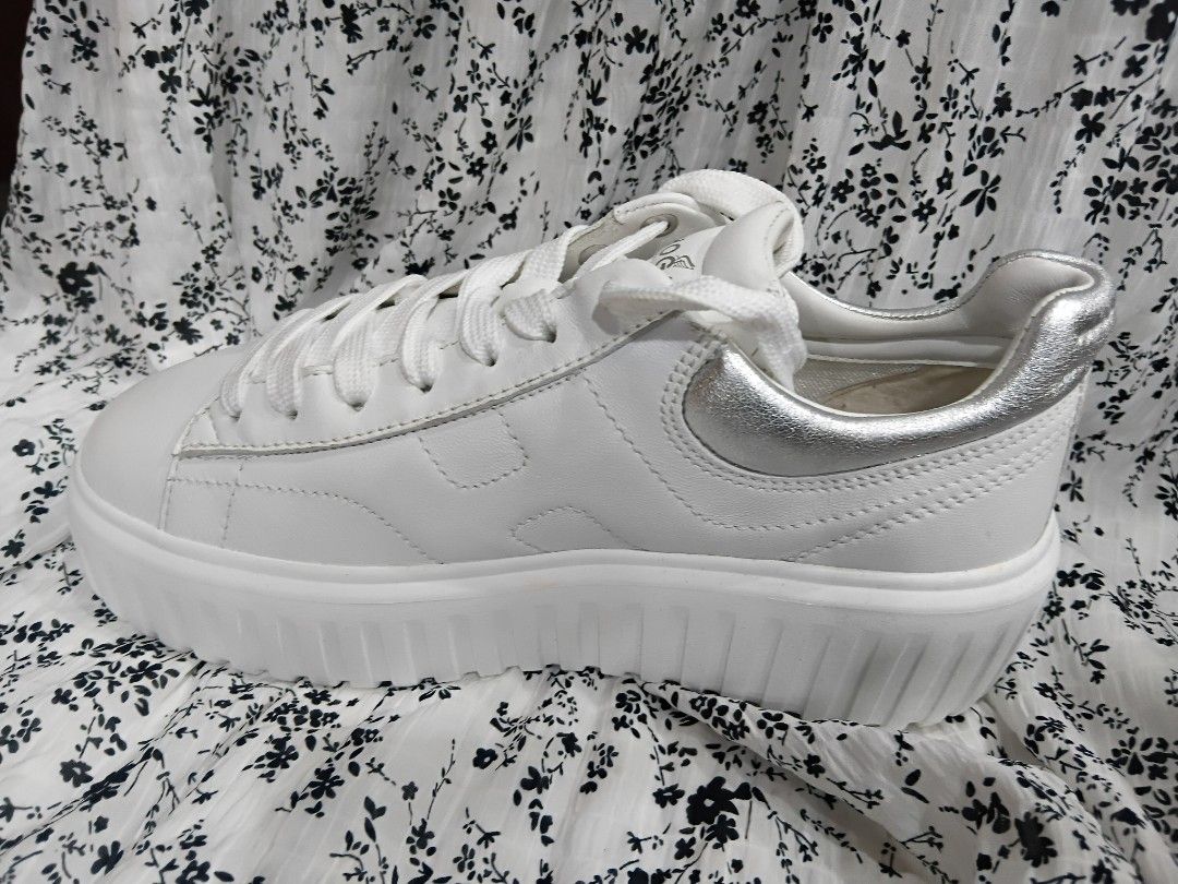 @SaleHOGAN (Category: Sneakers) located in Subic. Submitted by AnythingBrandedby_May (Listing ID 1470163980, Image 3). Description: Hogan.