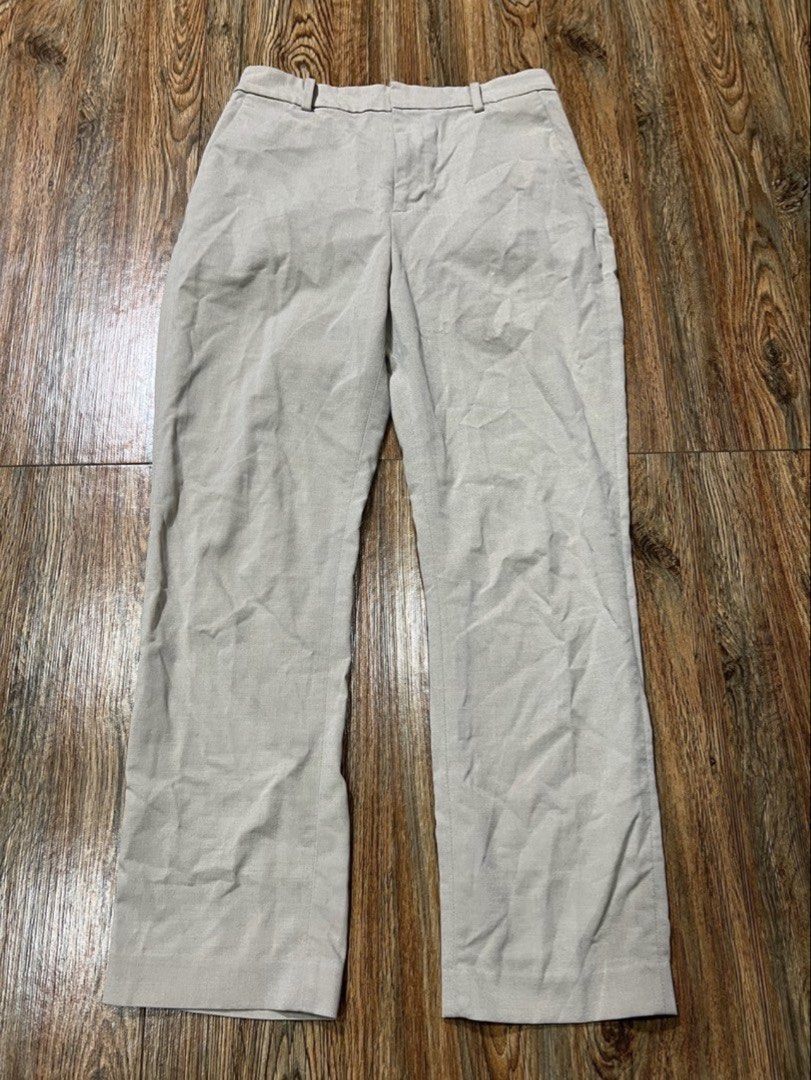 SALE‼️Uniqlo smart pants (Category: Jeans) located in San Jose del Monte. Submitted by senorita_wella (Listing ID 1470290403, Image 2). Description: .