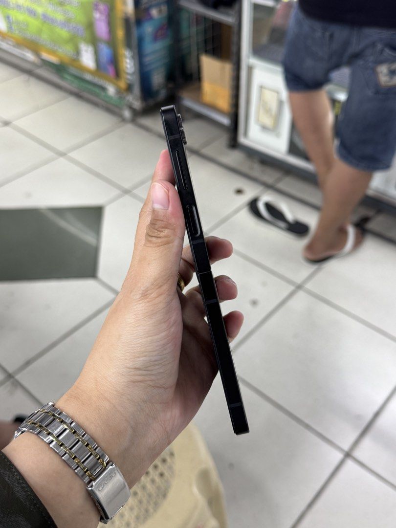 SAMSUNG FLIP 7 FE 8/256GB OPENLINE NTC VARIANT (Category: Samsung) located in San Juan City. Submitted by aynaagadgets (Listing ID 1470319056, Image 2). Description: SAMSUNG FLIP 7 FE 8/256GB OPENLINE OCTOBER 2026 STALL #: XB-07 FOR SALE | TRADE / SWAP PASS SA MGA SCAMMERS / THIRD PARTY (RFS: Buy and Sell) ⬇️DETAILS: •8/256 GB (Other storage is also available) •Black (Other color is also available but price may vary) •NTC Variant •95% Smooth •Tru