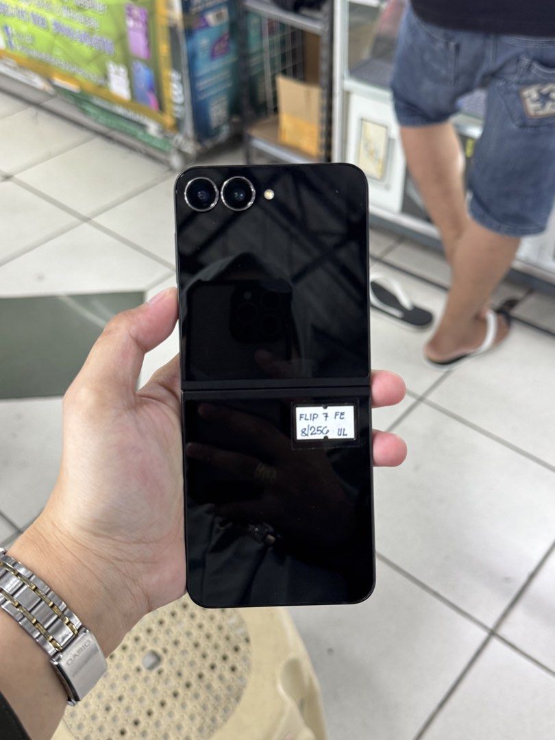 SAMSUNG FLIP 7 FE 8/256GB OPENLINE NTC VARIANT (Category: Samsung) located in San Juan City. Submitted by aynaagadgets (Listing ID 1470319056, Image 1). Description: SAMSUNG FLIP 7 FE 8/256GB OPENLINE OCTOBER 2026 STALL #: XB-07 FOR SALE | TRADE / SWAP PASS SA MGA SCAMMERS / THIRD PARTY (RFS: Buy and Sell) ⬇️DETAILS: •8/256 GB (Other storage is also available) •Black (Other color is also available but price may vary) •NTC Variant •95% Smooth •Tru