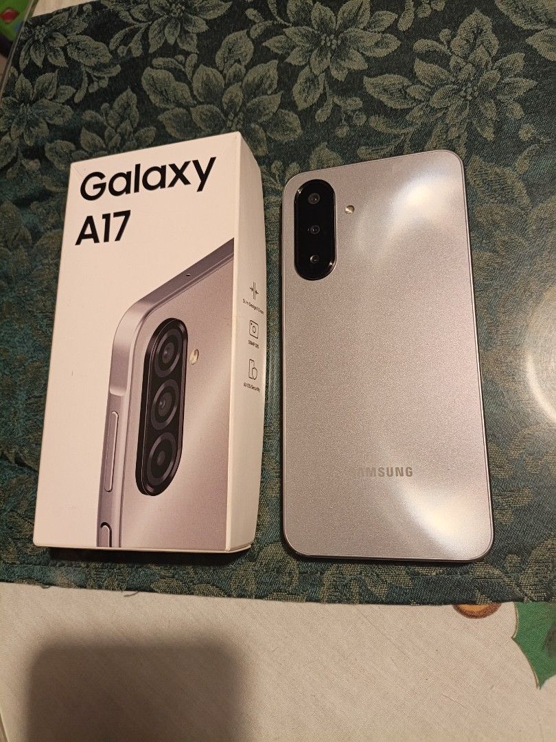 Samsung Galaxy A17 5g 128gb (Category: Samsung) located in Manila. Submitted by moncadamar11215 (Listing ID 1470320764, Image 2). Description: halos new pa nagamit lang pang hot spot comes with box pa.