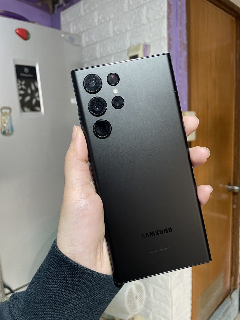 Samsung Galaxy S22 Ultra 5g (Category: Samsung) located in Pasay City. Submitted by l0vingrstore (Listing ID 1470216714, Image 3). Description: For Sale/Swap Samsung S22 Ultra 5g 8gb/256gb 📌Condition:9/10 📌Openline,Dual Sim 📌face id & fingerprint ok✔️ 📌Phantom Black,wt orig s-pen 📌NTC APPROVED NO HIDDEN ISSUE ‼️UNLI CHECK/UNLI RESET‼️ 📌Inclusions:Unit,tempered glass,replacement cord,case rfs:xtra personal phone Dents only (di nakakaapekto s