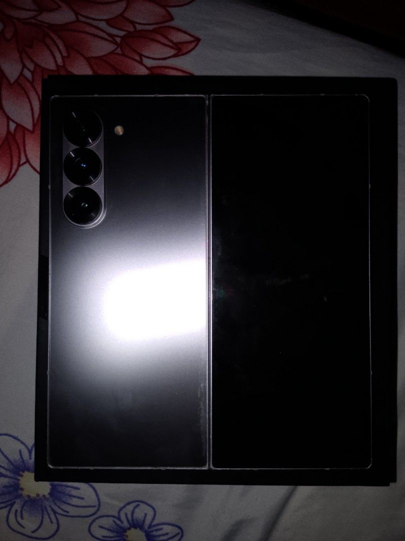Samsung Zfold 6 512GB RUSH (Category: Samsung) located in Manila. Submitted by jgonzales236 (Listing ID 1470280478, Image 2). Description: Selling Zfold 6 512GB in Good condition With Box With Charger di mabilis malowbatt Minor scratches wala issue sa small screen and mainscreen. 10/10 overall performance pick up or meetup within Qc asking: 32,000php negotiable madali kausap.