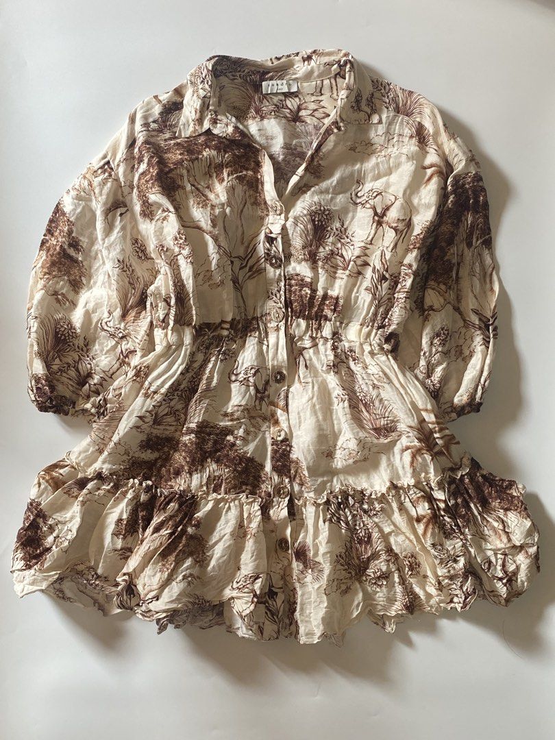 Sandro Paris Printed Linen Mini Dress (Category: Dresses) located in Makati City. Submitted by la_femme_by_bncks (Listing ID 1470257635, Image 2). Description: Length 29 Width 20 Measured it by inches Issue: N/A This is a pre-loved/thrifted items and may show minor signs of issue due to its vintage nature. Kindly manage expectations. No refunds or exchanges will be accepted. 📍Pasay City DM for inquiries..