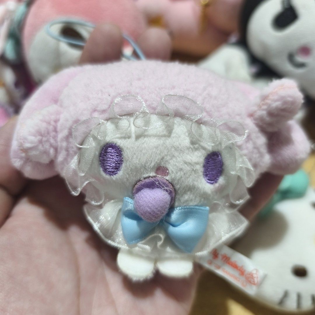 Sanrio Hello Kitty and Melody (Category: Plushies & Soft Toys) located in Iloilo. Submitted by geselalpan30231 (Listing ID 1470182794, Image 2). Description: .