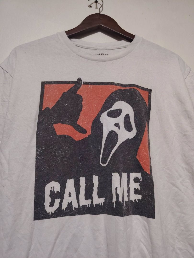 SCREAM "CALL ME" HORROR TEE // Large (Category: Tshirts & Polo Shirts ) located in Legazpi City. Submitted by urbangarmentsarch4500 (Listing ID 1470313443, Image 2). Description: SCREAM "CALL ME" HORROR TEE Excellent Condition Large W 22 L 27 NO ISSUE👾 GRAB 450 (Automatically YOURS)⛓️ --- ‼️w/ FREE STICKERS FOR EVERY PURCHASE⁉️ 🛒🛒🛒 BUY. SELL. TRADE. CONSIGN🗣️🤝🏼 BLESS THY HUSTLE! 🧿✨.