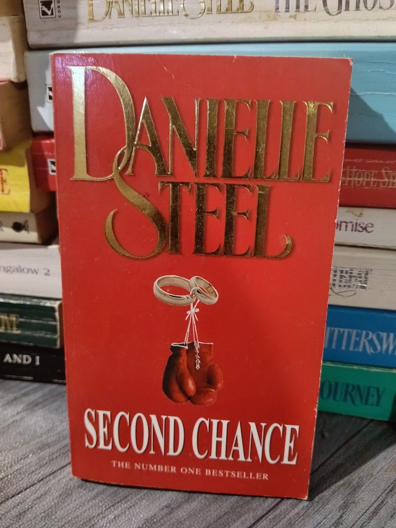 Second Chance by Danielle Steel (Category: Storybooks) located in Luna. Submitted by bookwhisp (Listing ID 1470166035, Image 1). Description: .