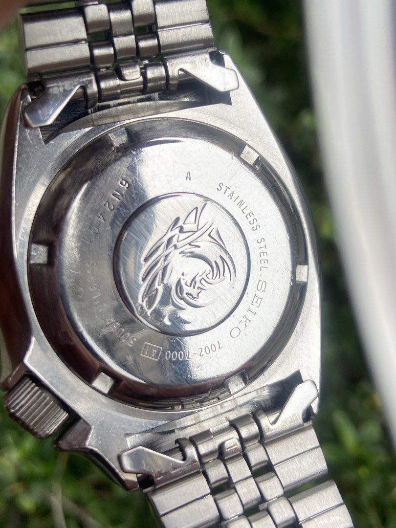 Seiko diver’s 7002 (Category: Men's Watches) located in Lapu Lapu. Submitted by nylrenzo (Listing ID 1470148912, Image 2). Description: For sale!! Seiko diver’s 150m Approximately 40mm case size 9 out of 10 overall condition Recently serviced, In very good running condition. Ready to wear. Newly serviced. Timegraph tested. Original case and 7002 automatic movement. AM: Dial, hands, insert and rubber strap Pre-owned but very presentable. PM for mo