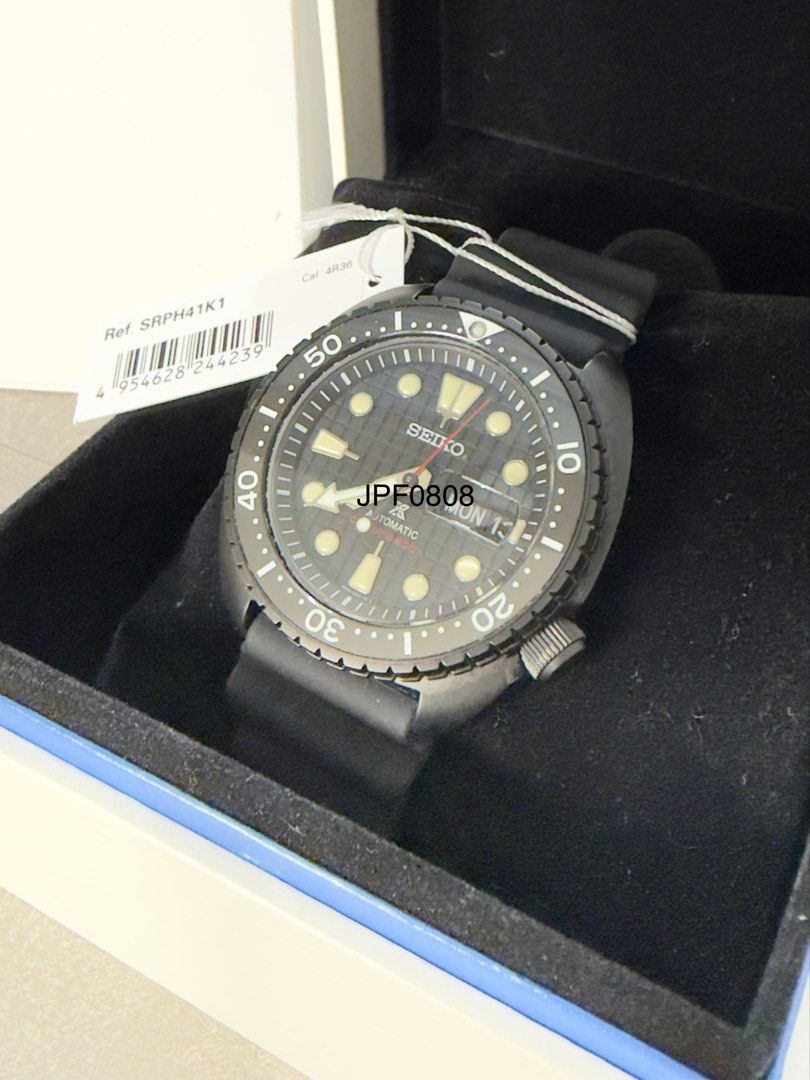 Seiko srph41 Black King Turtle (Category: Men's Watches) located in Makati City. Submitted by jpf0808 (Listing ID 1470297290, Image 1). Description: Seiko srph41 Black King Turtle Tong Sia Exclusive LE 1400 pcs Rate: 9.5/10 Complete inclusion Comes with unused rubber strap • Case Diameter: 45mm • Case Thickness: 13.2mm • Case Material: Black-coated stainless steel with PVD/matte finish • Crystal: Sapphire crystal with a date magnifier (cyclops) •