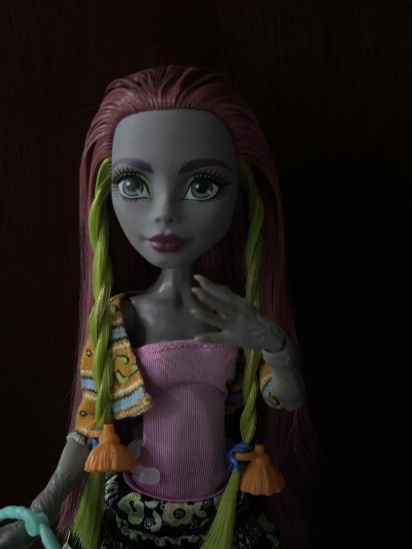 Semi complete marisol coxi! (Category: Plushies & Soft Toys) located in Pateros City. Submitted by leizu12 (Listing ID 1470308963, Image 2). Description: She doesn't have any flaws guys and shes only missing her headband.