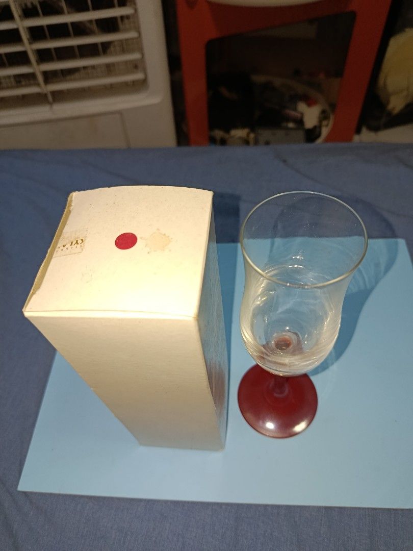 Sexy red Wine glass goblet (Category: Wine Cellar & Storage) located in Quezon City. Submitted by kristal68 (Listing ID 1470347134, Image 2). Description: .