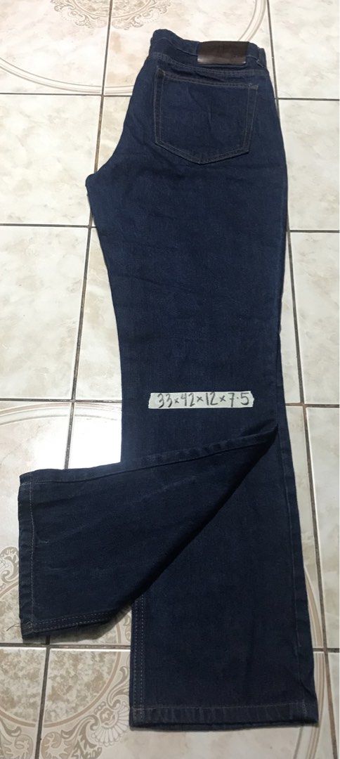 SHAKA - denims (Category: Jeans) located in Manila. Submitted by avecillaa57811 (Listing ID 1470292685, Image 1). Description: ❗️authentic SHAKA denims ❗️W33 actual waiste.