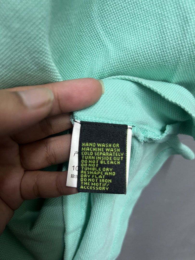 SHANGHAI TANG (Category: Others Tops) located in Dasmarinas. Submitted by jessputrages (Listing ID 1470326311, Image 3). Description: For sale Shanghai tang Excellent condition No issue 800 plus shipping fee Pm for more details.