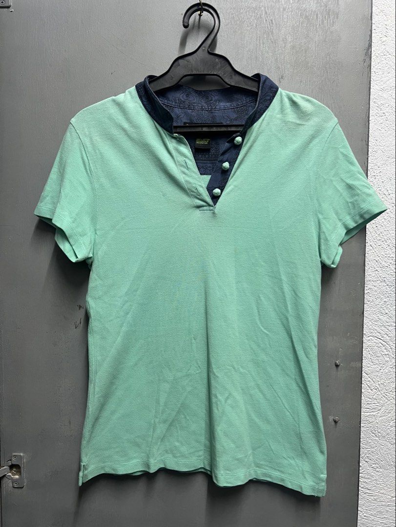 SHANGHAI TANG (Category: Others Tops) located in Dasmarinas. Submitted by jessputrages (Listing ID 1470326311, Image 1). Description: For sale Shanghai tang Excellent condition No issue 800 plus shipping fee Pm for more details.