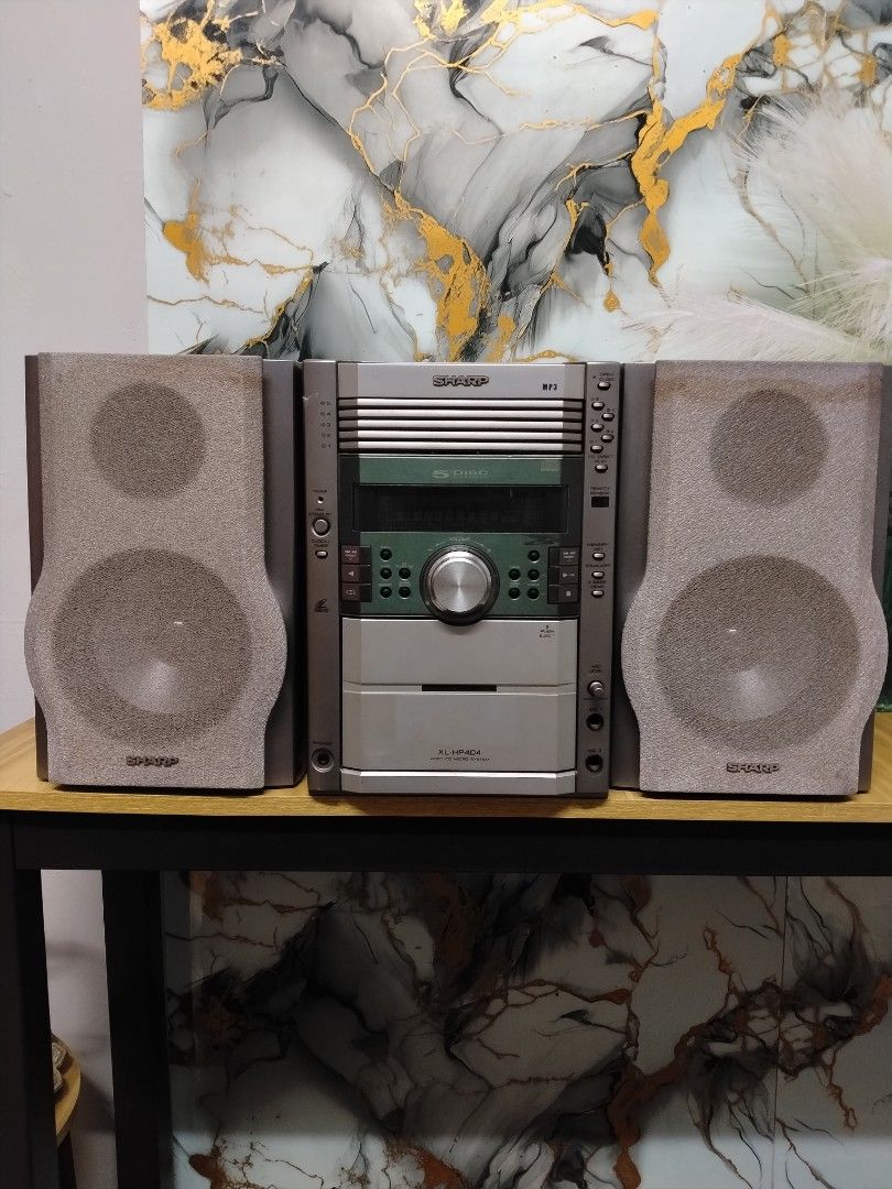 Sharp micro hifi (Category: Soundbars, Speakers & Amplifiers) located in Petaling Jaya. Submitted by zs_official (Listing ID 1470317331, Image 1). Description: sharp radio ok aux ok CD out cassette out area sunway.