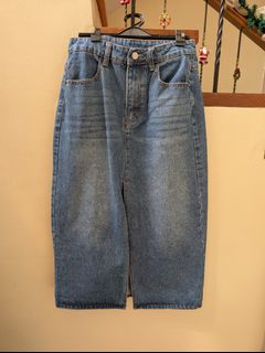 (Category: ) located in . Submitted by clothingarchives (Listing ID 1470164055, Image 1). Description: .