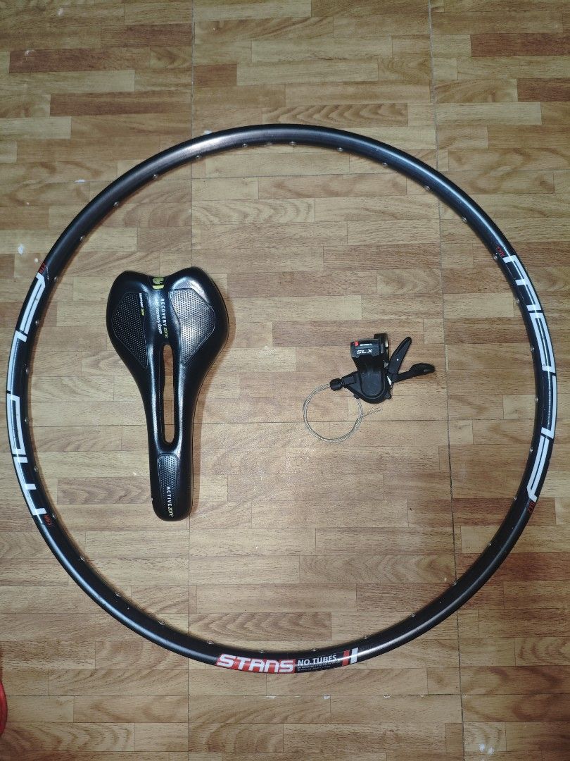 Shimano SLX Left Shifter (Category: Bicycles) located in Manila. Submitted by kptatlonghari (Listing ID 1470309653, Image 1). Description: Shimano SLX Left Shifter hindi nagamit benta na lang andyan na picture pakitignan na lang. Mavic Rim 29er ZTE flow decals. PM lang. Tondo Manila Location near Ospital ng Tondo and Presinto Siyete. Pwede meet up Blumentritt LRT Station..