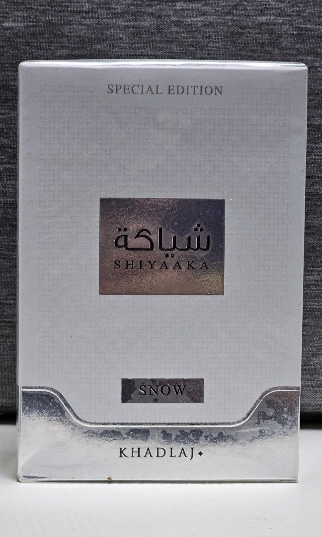 Shiyaaka Snow (Category: Fragrance & Deodorants) located in Manila. Submitted by deeluckyfinds (Listing ID 1470321011, Image 1). Description: Shiyaaka Snow BNIB -100% Authentic Middle Eastern Perfume -Money Back Guarantee if proven fake -Free Shipping via JNT RFS: Back Up Bottle Location: Tondo Manila.