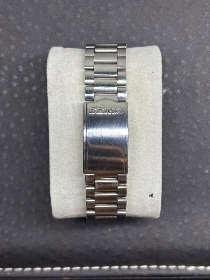 Sieko 5 7S26-0420 (Category: Men's Watches) located in Caloocan City. Submitted by primetime_watches (Listing ID 1470246481, Image 3). Description: Newly buffing Bracelet : 58mm / 101mm stainless steel and case Dial : White 💰Price : 2000 📦LBC 💸GCASH / COP / COD.
