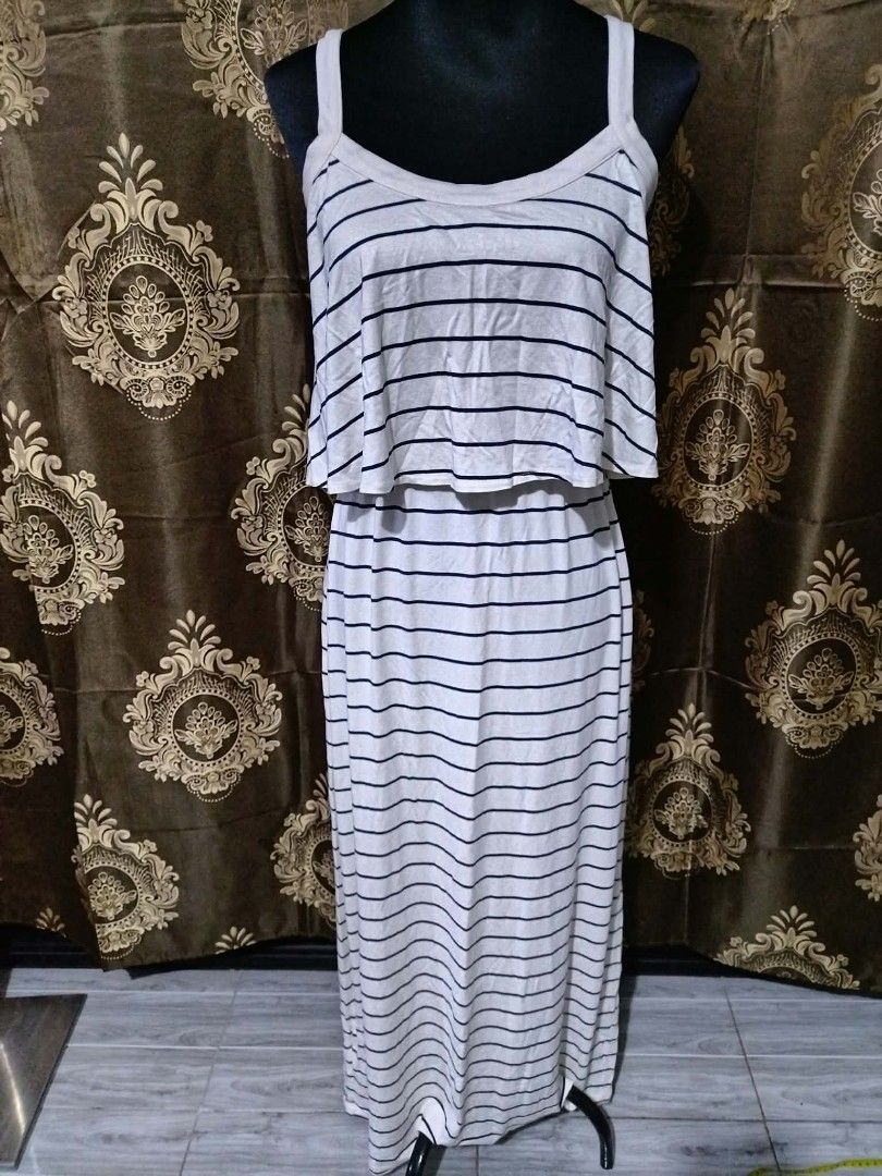 Size Small Striped Maxi Dress (Category: Dresses) located in Caloocan City. Submitted by appleblossoms07 (Listing ID 1470260806, Image 1). Description: Brand: MNG Casual.