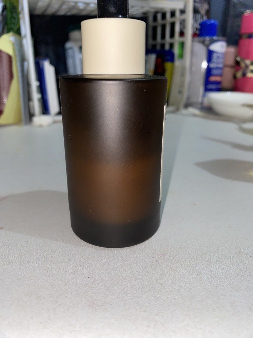 Skin 1004 madagascar centella probio cica (Category: Face Care) located in Caloocan City. Submitted by clong.ells (Listing ID 1470187276, Image 2). Description: No box Nagiba na skin type ko di na hiyang Half nalang Caloocan/qc/manila.