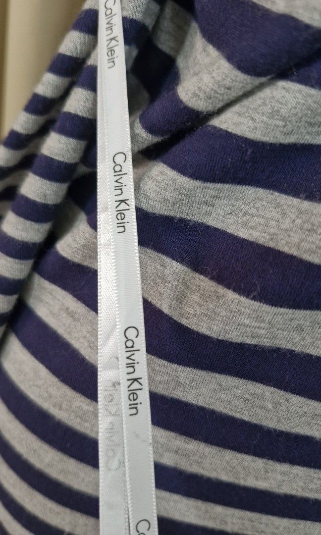S-M: Calvin Klein Comfy Dress (Category: Dresses) located in Calabanga. Submitted by deniseallyson (Listing ID 1470162819, Image 3). Description: .