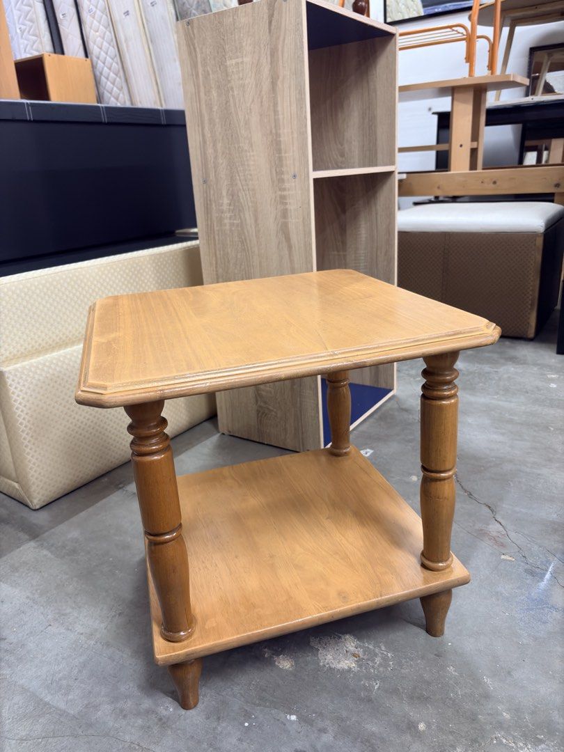 small table (Category: Tables & Sets) located in Kajang. Submitted by goodsdmy_secondhandshop (Listing ID 1470206152, Image 3). Description: barang secondhand. condition masih okay. as is barang self pickup taman bukit mewah sahaja. delivery boleh arrange lalamove .