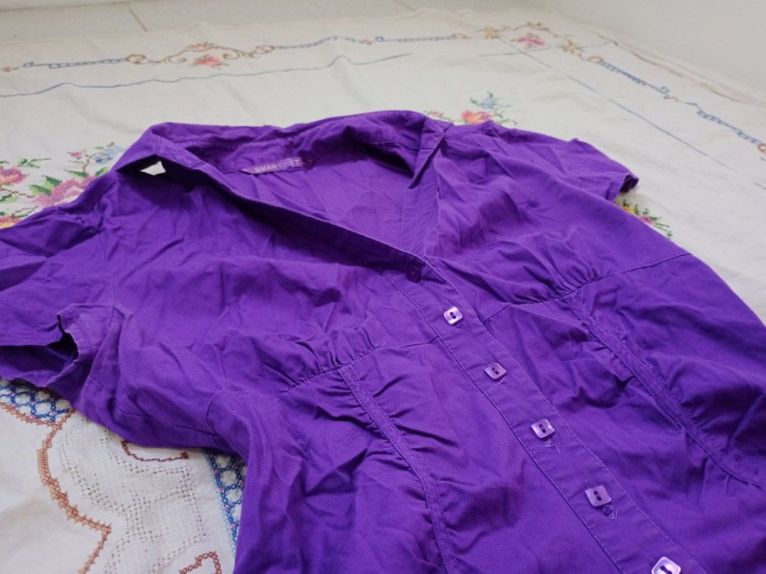 Smart Set Purple Button-Up Blouse Short Sleeve (Category: Blouses) located in Binan City. Submitted by shayclothies_ (Listing ID 1470263874, Image 2). Description: 🍄 xxs - m 🍄 no issues/flaws 🍄 great for siren office vibes !.