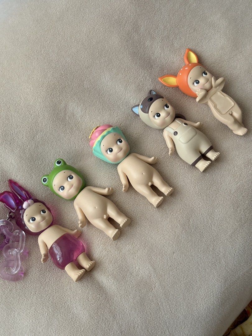 sonny angels available (Category: Designer & Blind Box Toys) located in Taguig. Submitted by 808fim (Listing ID 1470346250, Image 1). Description: wts lfb sonny angel good to mint condi no bnf available for tingi : candy store - grape rabbit [₱800] animal ver. 1 - frog [₱300] sweets - cupcake [₱300] cat life - siamese [₱700] animal hipper - fawn [₱400] ❀ rfs: need funds ❀ loc: taguig ❀ mop: qr code ❀ mod: lalamove/j&t *sf is shouldered by buyer.