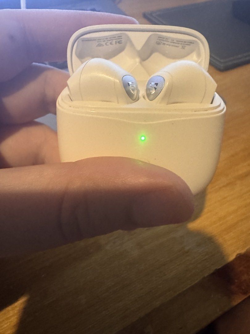 SoundPEATS Air3 True Wireless Earbuds (Category: Earphones) located in Paranaque City. Submitted by donn4u (Listing ID 1470326003, Image 2). Description: - Model: SoundPEATS Air3 Wireless Earbuds - Color: White - Condition: Open box, fully tested and 100% working - Indicator: Green charging light visible - Inclusions: Charging case, earbuds, USB charging cable, manual, and original retail packaging Used na pero maayos pa naman Purchased from Japa