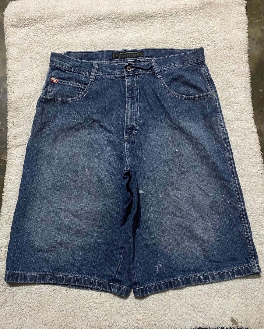 Southpole red tab size 38 on tag (Category: Looking For) located in Manila. Submitted by pogabron (Listing ID 1470315847, Image 1). Description: south pole red tab size:38 minimal issues in picture.