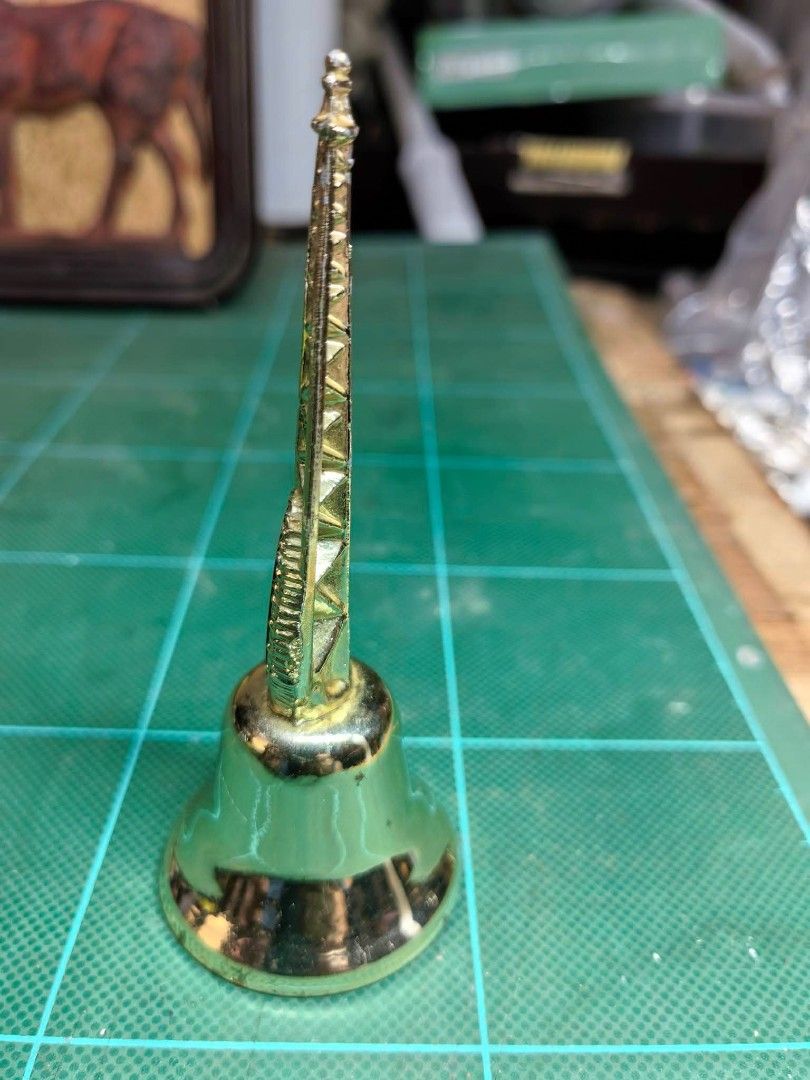 Souvenir Bell (Category: Other Home Decor) located in Cebu City. Submitted by dudes_villanueva (Listing ID 1470248972, Image 2). Description: Gold-Tone Texas Oil Derrick Souvenir Bell Excellent condition.