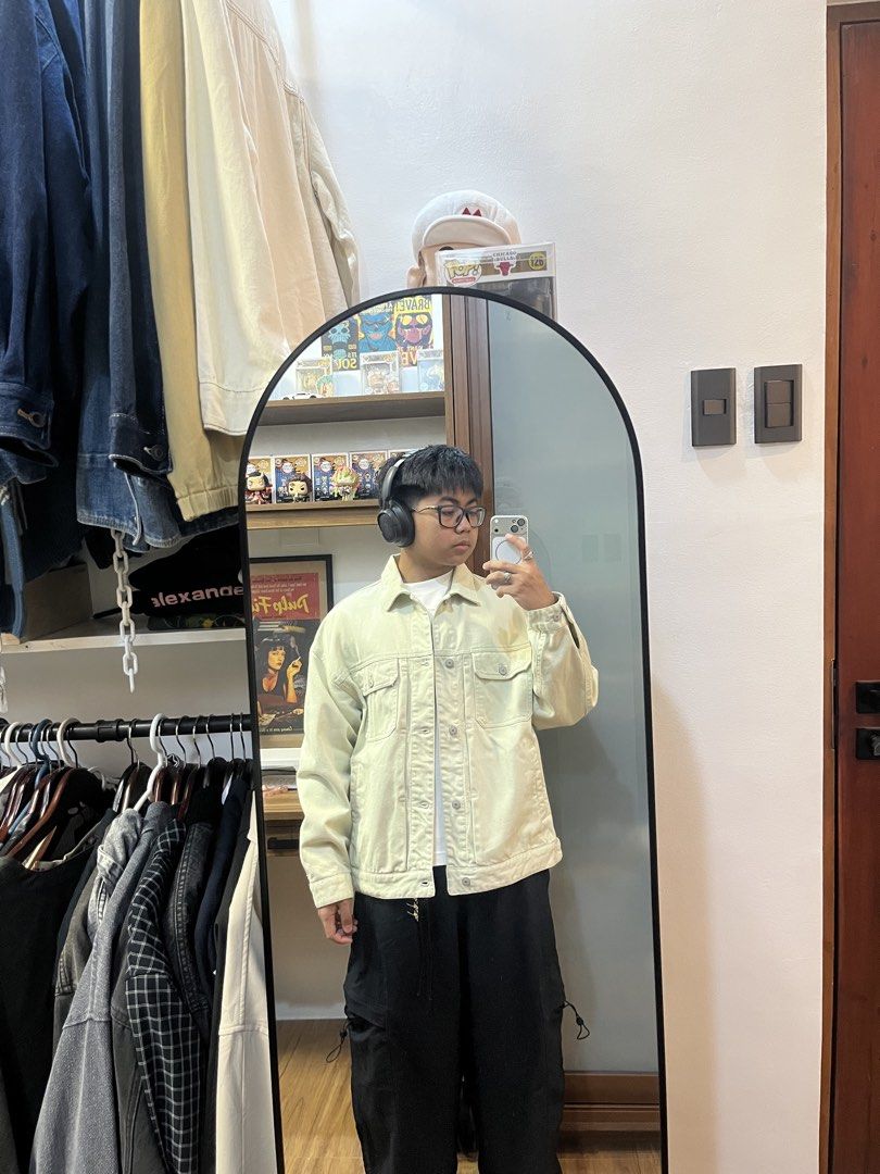 SPAO Cream Denim Button Up (Category: Coats, Jackets and Outerwear) located in Davao. Submitted by spilled.bins (Listing ID 1470267542, Image 3). Description: SPAO Cream Denim Button Up Width: 23.5in Length: 27in Boxy XL Measurement Distressing near Cuff Excellent Condition . Mine: ₱700 +shipping fee on top . Model Reference: Height: 5’5 feet Weight: 68kg.