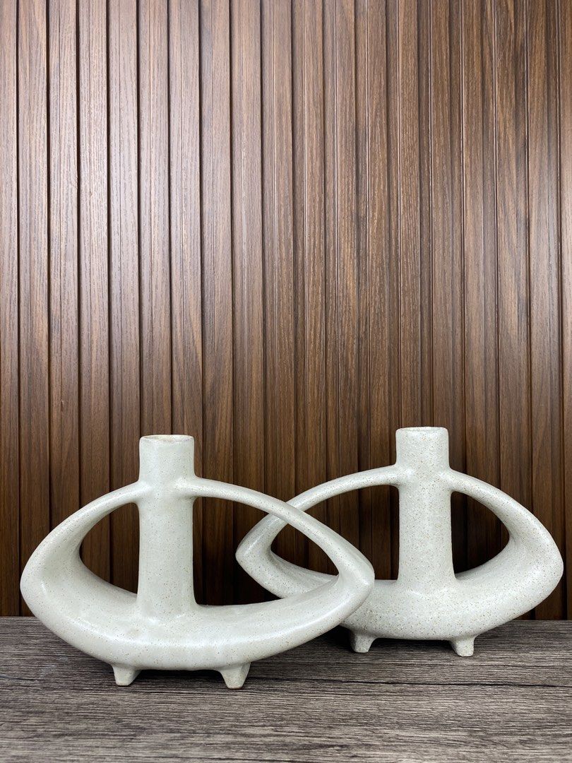 Speckled Yacht Vase (Category: Vases & Decorative Bowls) located in Pasay City. Submitted by thepickypicker (Listing ID 1470180661, Image 3). Description: Speckled Yacht P1,350 each Size: 7 1/4 tall, 10 1/2 long.