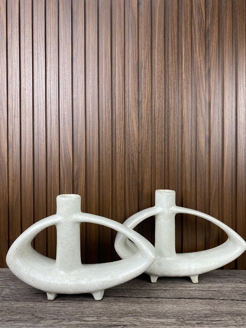 Speckled Yacht Vase (Category: Vases & Decorative Bowls) located in Pasay City. Submitted by thepickypicker (Listing ID 1470180661, Image 2). Description: Speckled Yacht P1,350 each Size: 7 1/4 tall, 10 1/2 long.