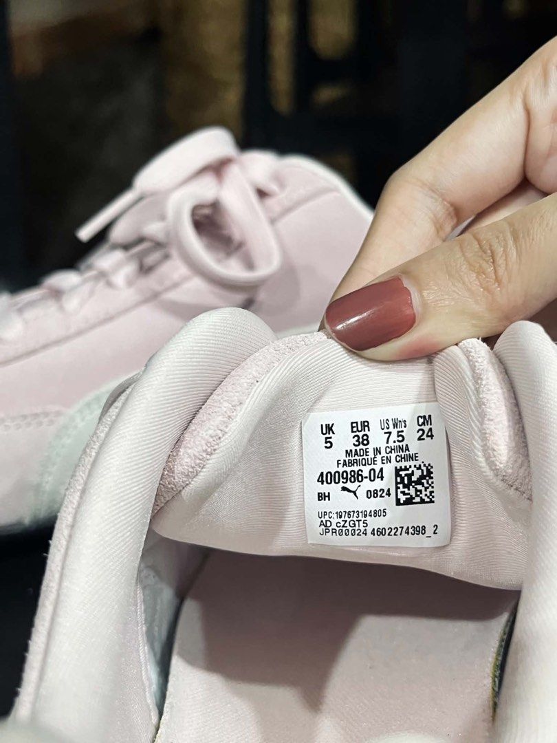 Speedcat OG Wns (Category: Sneakers) located in Cabuyao City. Submitted by ishaleip. (Listing ID 1470196380, Image 3). Description: 🌸💗 Speedcat OG Wns whisp of pink-puma white 👟✨ Once used, still stylish! A cute pink pair perfect for your everyday OOTD. 📍Calamba, Laguna 📩 Message me for the price and inquiries, still negotiable.