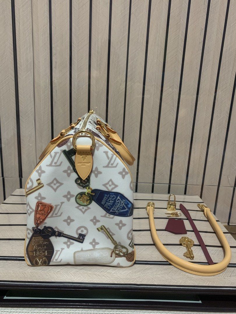 Speedy 30 Getaway (Category: Cross-body Bags) located in San Fernando. Submitted by preluxuria_online_shop (Listing ID 1470285425, Image 3). Description: .