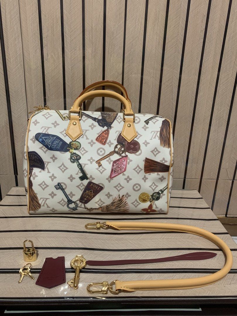 Speedy 30 Getaway (Category: Cross-body Bags) located in San Fernando. Submitted by preluxuria_online_shop (Listing ID 1470285425, Image 1). Description: .