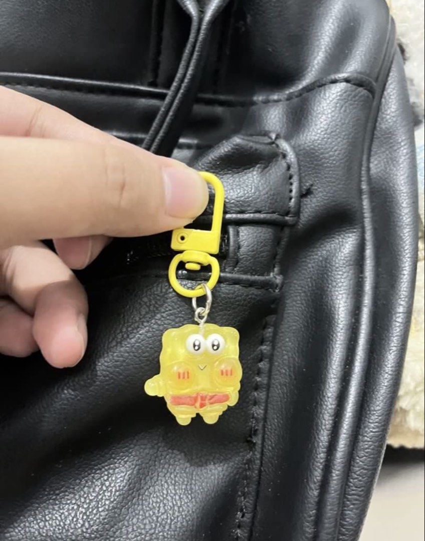 Spongebob Squirepants Keychain set (Category: Everything Else Others) located in San Pedro. Submitted by andeng.17 (Listing ID 1470347146, Image 3). Description: 2 pcs - Patrick & Spongbob.