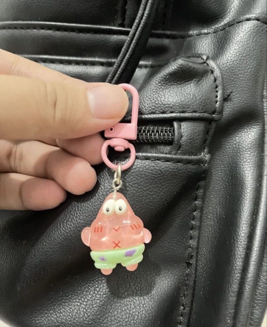 Spongebob Squirepants Keychain set (Category: Everything Else Others) located in San Pedro. Submitted by andeng.17 (Listing ID 1470347146, Image 2). Description: 2 pcs - Patrick & Spongbob.