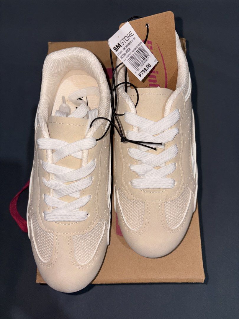 Sprint Beige Sneakers Size 6 (Category: Sneakers) located in La Trinidad. Submitted by g00dfinds101 (Listing ID 1470187460, Image 1). Description: 📦 MOVING DAY SALE — NEED GONE ASAP! Sprint Beige Sneakers with White Laces • US Women’s 6 — see attached size chart • Brand new, unworn with tags attached • Breathable mesh panels on toe and sides • Original box included 🚚 FREE SHIPPING.