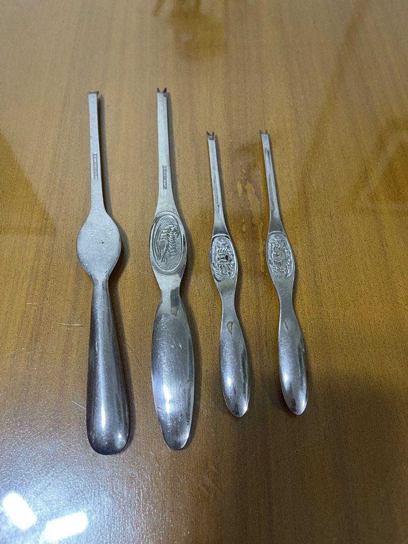 Stainless Steel Crab & Lobster Spoon Fork (Category: Other Kitchenware & Tableware) located in Quezon City. Submitted by doublelkitchenware (Listing ID 1470197649, Image 2). Description: Stainlesss Steel Crab & Lobster Spoon Fork Made in Japan 2 20cm 2 15cm Minimal sign if usage Pick up or shipping via Lalamove Provincial🚚j&t Novaliches Qc.