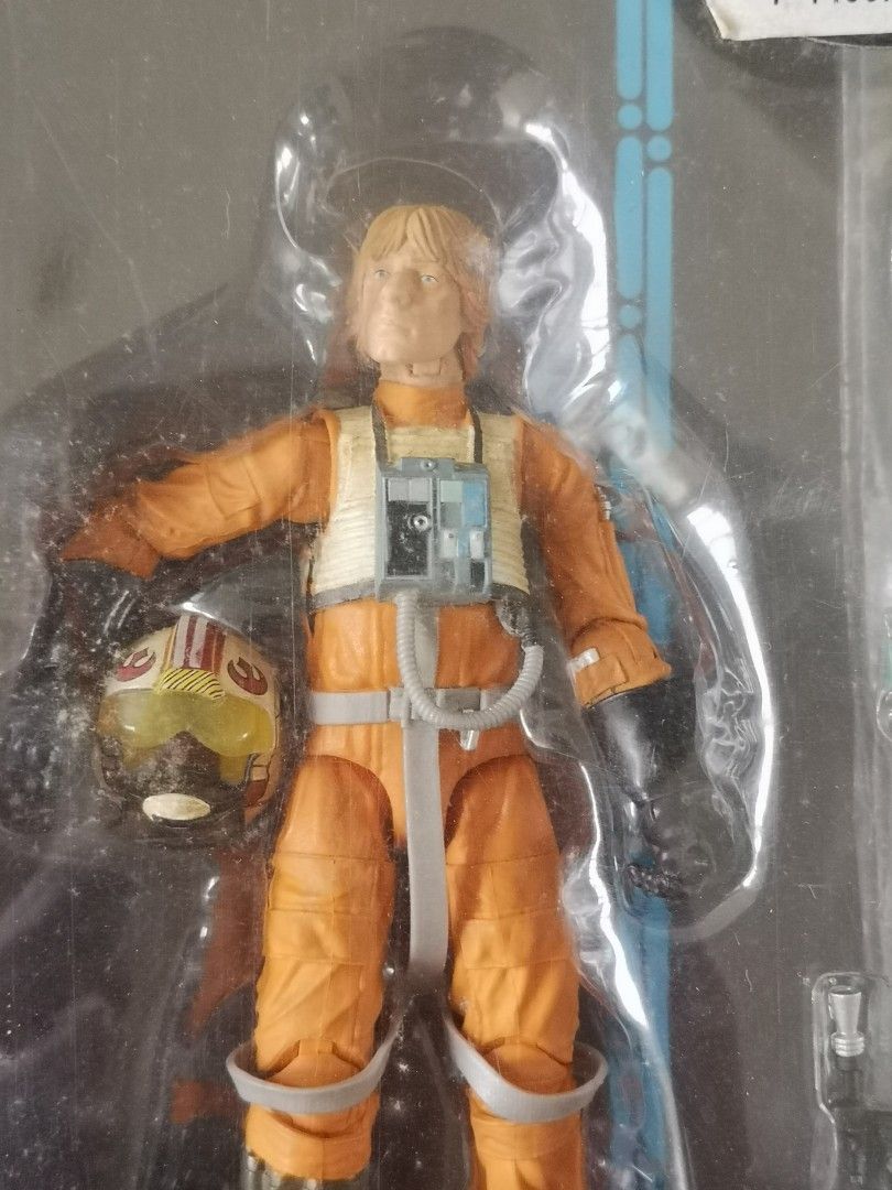 Star Wars Black Series Luke Skywalker (Category: Action & Battle Toys) located in Quezon City. Submitted by jotioco (Listing ID 1470189154, Image 2). Description: .
