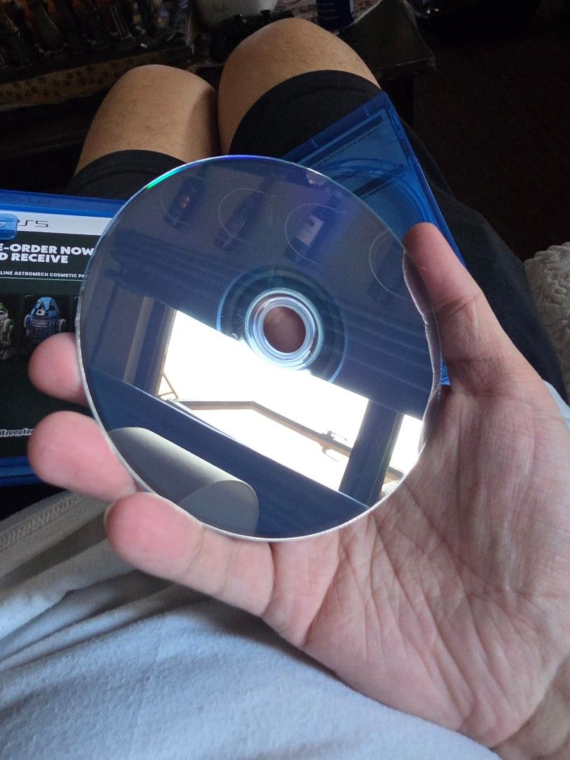 Star Wars Zero Company - PS5 (Category: PlayStation) located in Bacoor. Submitted by bobfreking55 (Listing ID 1470239169, Image 3). Description: Star Wars Zero Company physical game disc for PlayStation 5. Case artwork included, plus inserts inside. Disc surface clean, no scratches visible. Tested and working fine. Standard blue keep case..