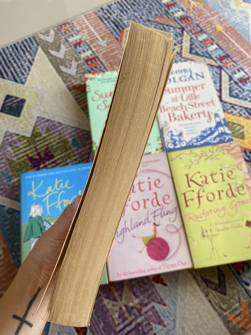 Summer at the French Cafe (Category: Storybooks) located in Tanay. Submitted by ideclutter.com (Listing ID 1470227288, Image 2). Description: Summer at the French Cafe by Sue Moorcroft ✔️tanning ✔️foxing ✔️spine creases￼.