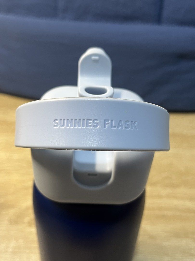 Sunnies Flask TAKE ALL (Category: Water Bottles & Tumblers) located in Manila. Submitted by ilovethings17 (Listing ID 1470286165, Image 3). Description: Good as new! 💙 TAKE ALL rfs: too small for everyday use! and also have another sunnies flask so display nalang sya. (no straw inside) .