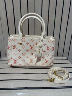 (Category: ) located in . Submitted by preluxuria_online_shop (Listing ID 1470279120, Image 1). Description: .