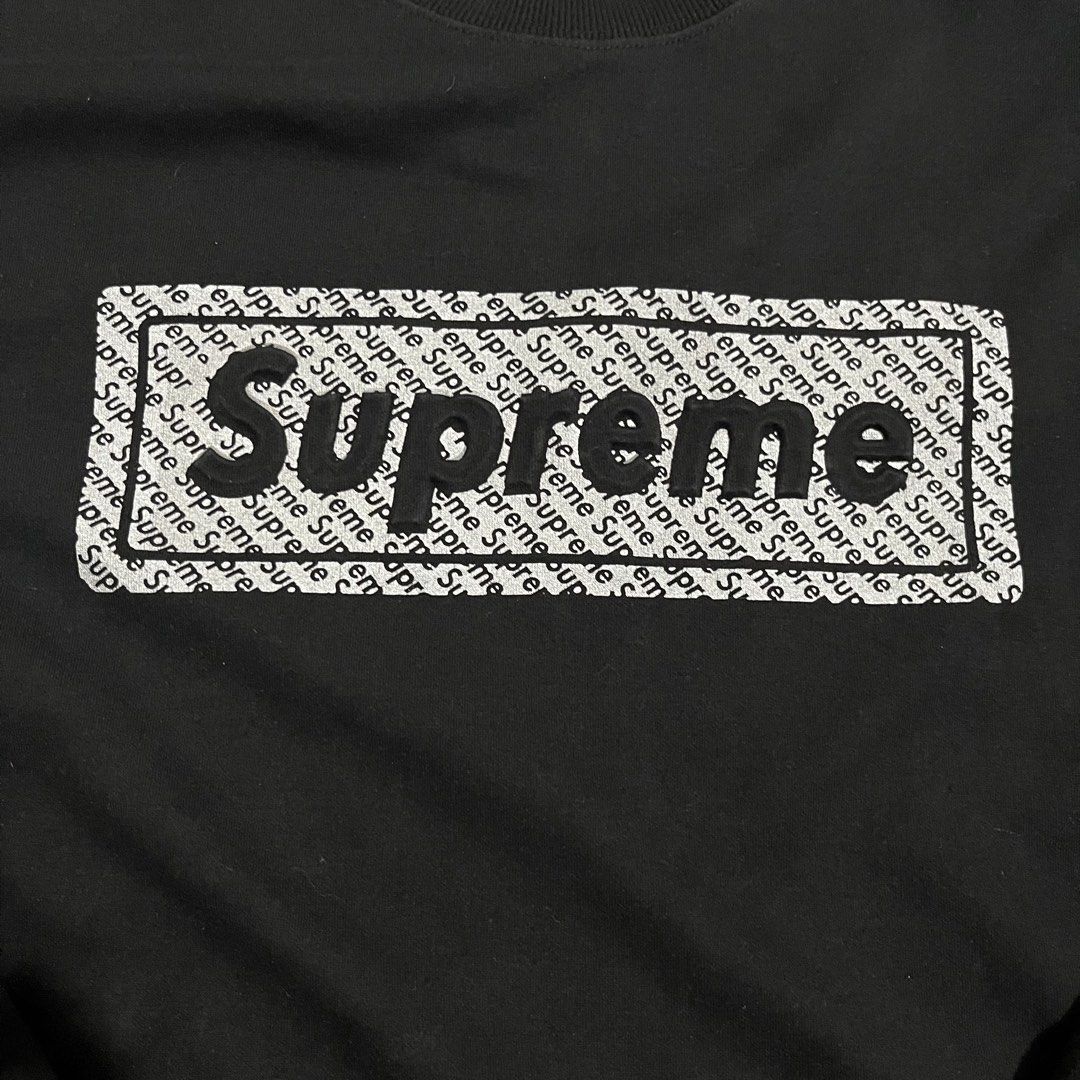Supreme Box Logo Crewneck Sweatshirt (Category: Coats, Jackets and Outerwear) located in Polangui. Submitted by rodss7 (Listing ID 1470243706, Image 3). Description: .