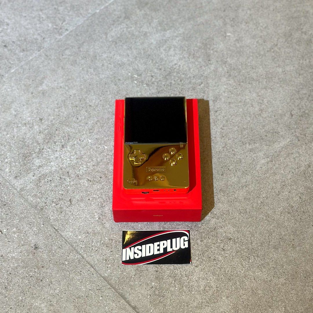 Supreme FW26 Analogue Pocket Gold (Category: Vintage Collectibles) located in Quezon City. Submitted by inside_plug (Listing ID 1470173034, Image 1). Description: For Sale Supreme FW26 Analogue Pocket Gold Brandnew Dm us to purchase.