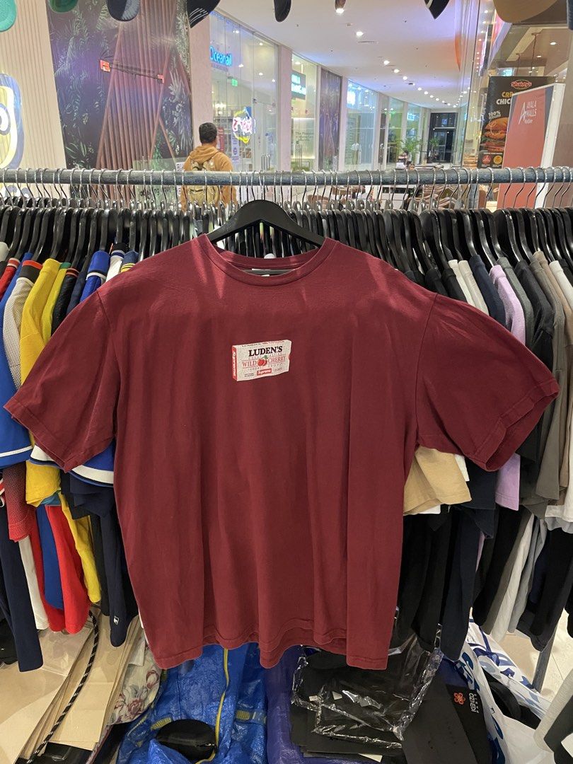 Supreme Luden’s tee (Category: Tshirts & Polo Shirts ) located in Angeles City. Submitted by wa2si (Listing ID 1470274171, Image 1). Description: Size: XL Very good condition Issue: Print cracks Authentic.